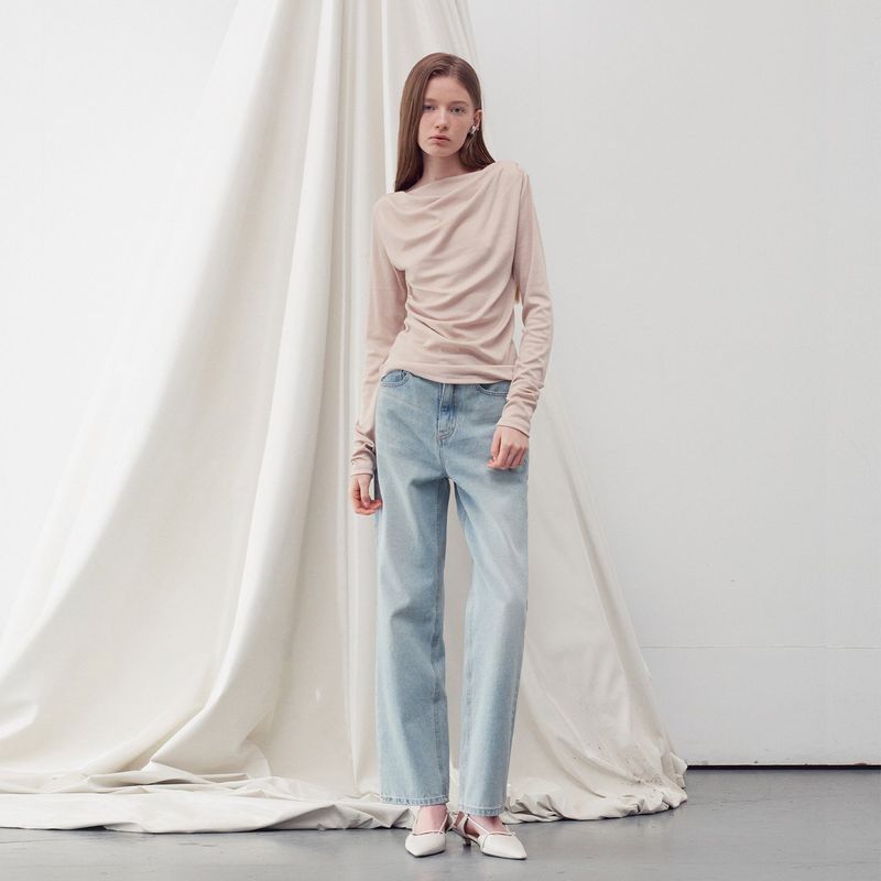 SHIRRING DRAPE LONG SLEEVE TOP BEIGE