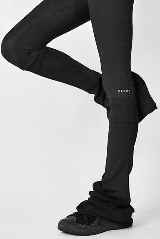EEUN(イウン)の「Thin Flare Leg Warmers(Fashion Accessories)」
