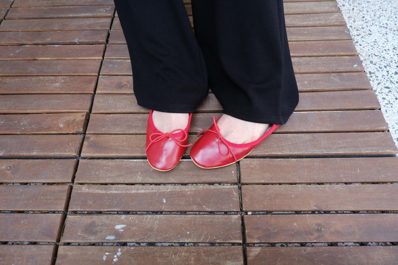 wave ribbon flat shoes