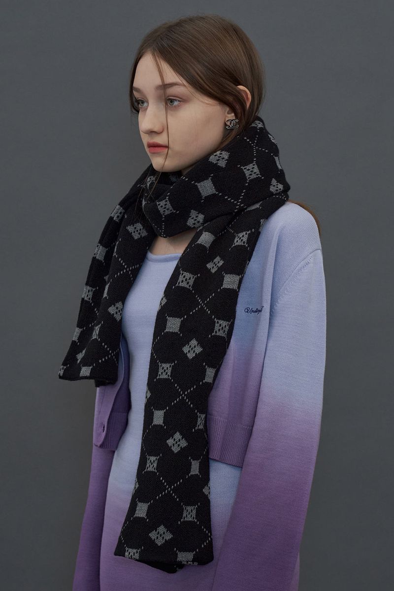 ARGYLE MUFFLER