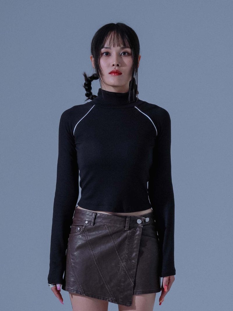 DILETTANTISME（ディレッタンティズム）の「Piping Turtleneck T-shirts(BK)（Tops）」