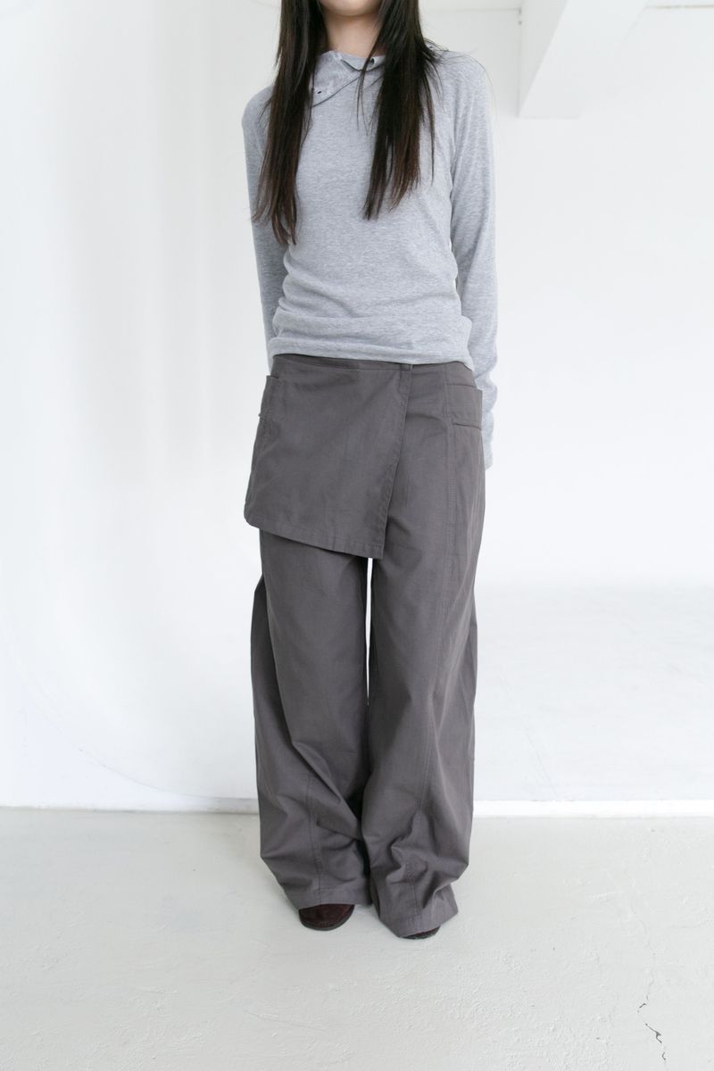 omoosoohy（オムスヒ）の「wrap skirt pocket pants(3colors)（Pants）」