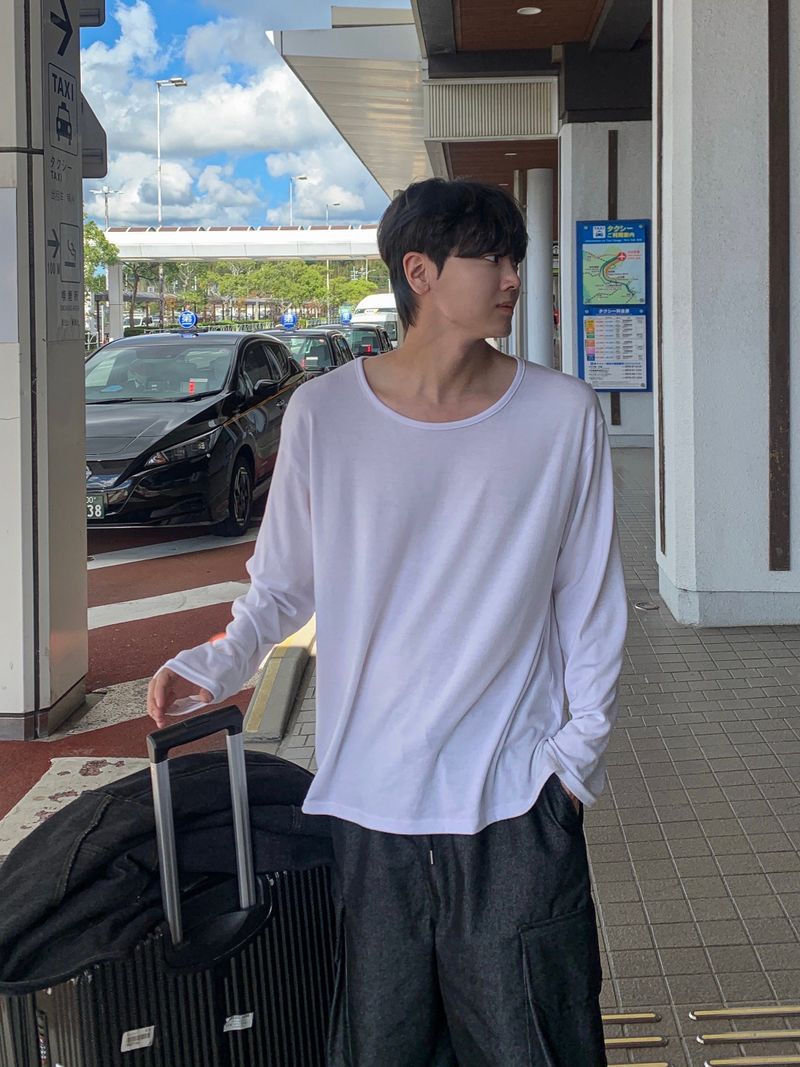 WHAT A LOOK（ワット ア ルック）の「メゾンボートネック長袖Tシャツ（トップス）」