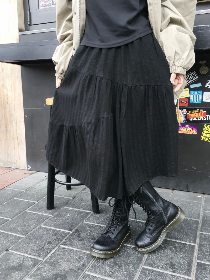 Motion Flow Cut Skirt (2c)