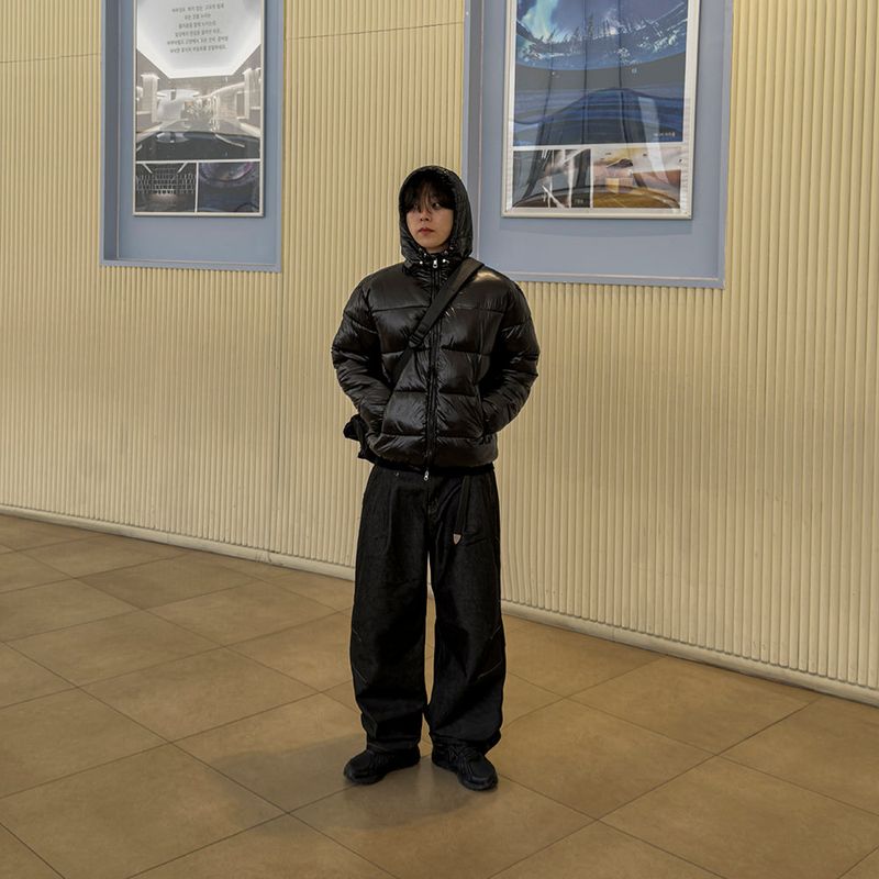 Beon glossy hood padding