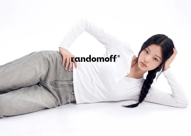 BTB : CURVE PANEL JEANS [GRAY CORE]