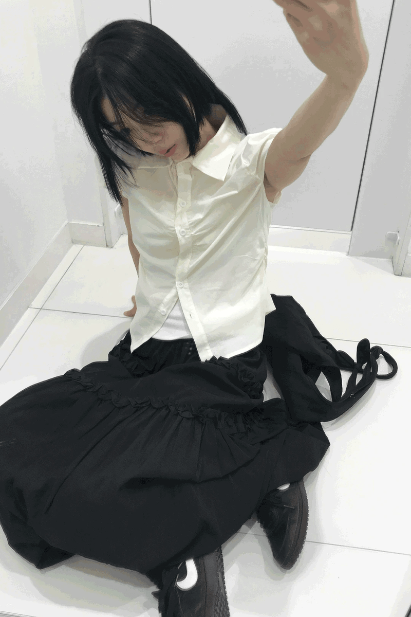 WOOHWA(ウファ)の「PUFF SLEEVE SHIRRING BLOUSE(Tops)」