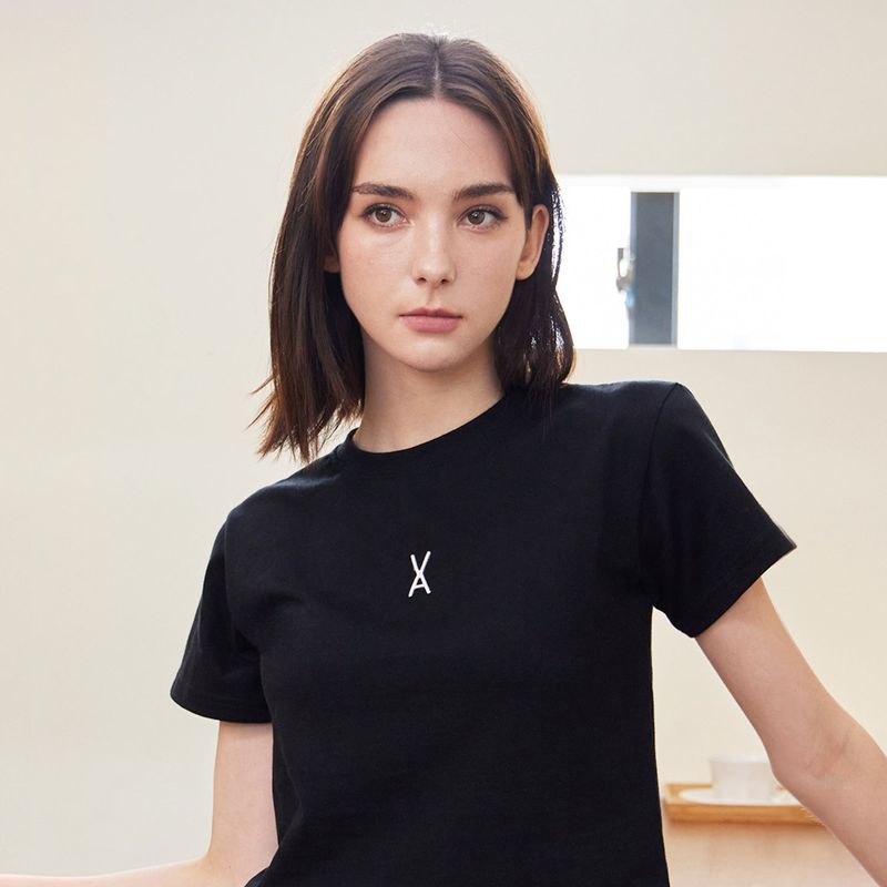 VA 3D Logo Crop T-Shirts / Black