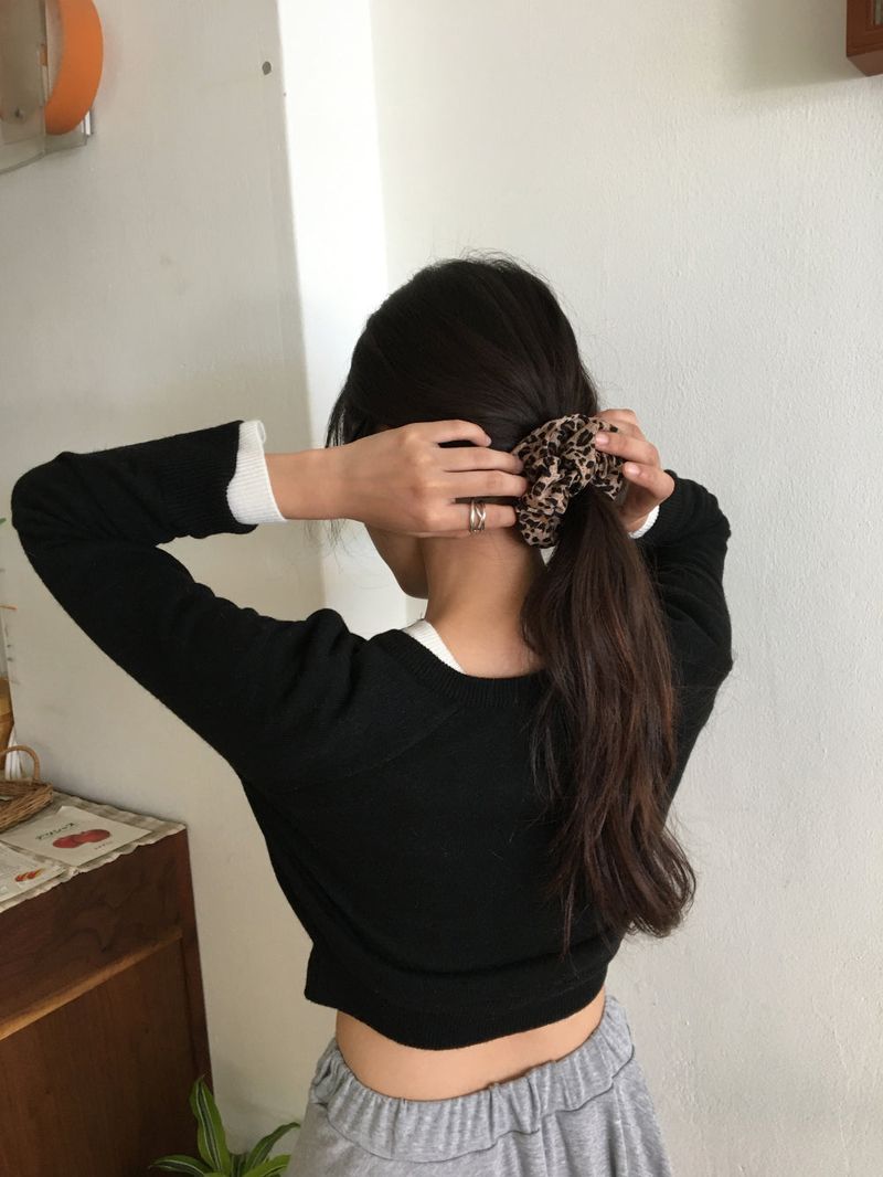 DUGGY（ダギー）の「レオパードシュシュ (2color)（ヘアアクセサリー）」