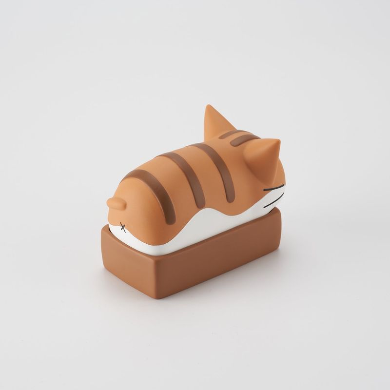 Poundcat figure