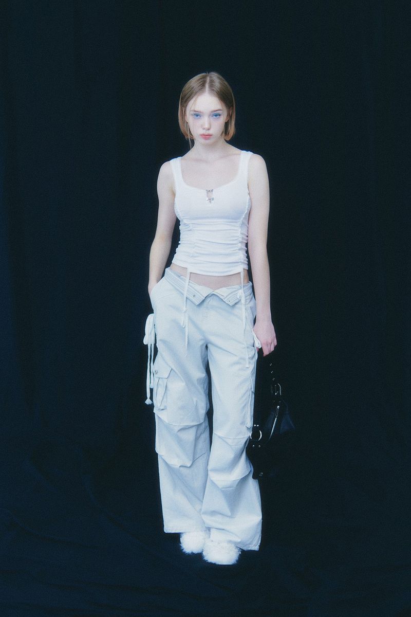 PAIN OR PLEASURE（ペインオアプレジャー）の「SARA CARGO PANTS light grey（Pants）」