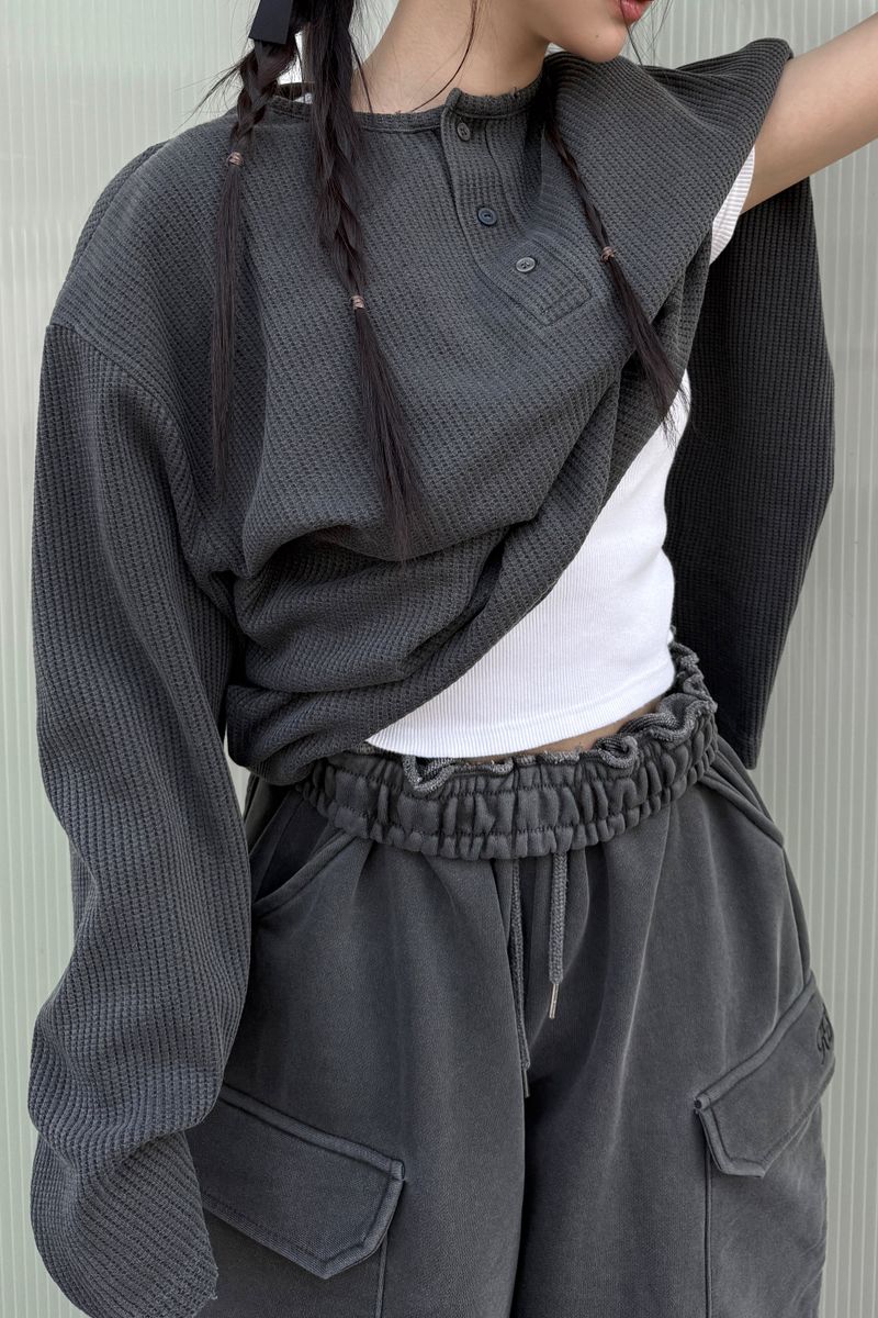 Damaged waffle button long sleeve t-shirts charcoal
