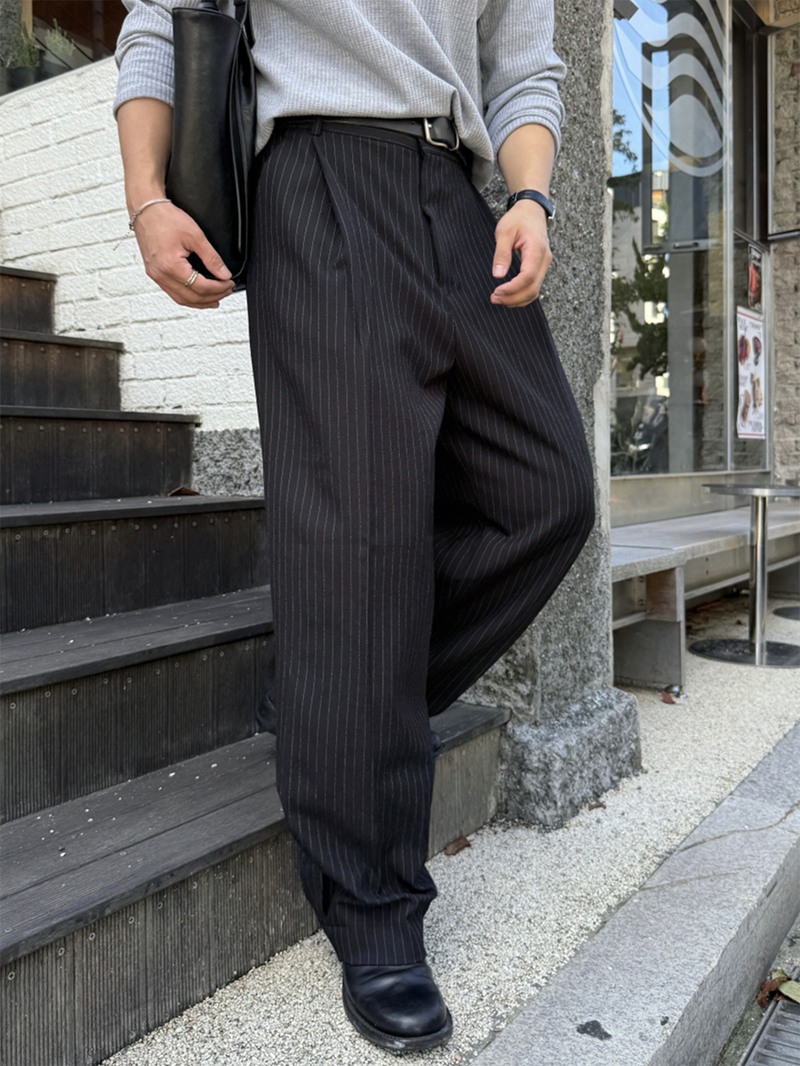 AVAND(アバンド)の「Dart pin stripe slacks(Pants)」
