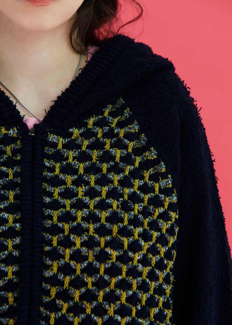 EMBOSSING CLOVER KNIT ZIP-UP HOODIE / NAVY