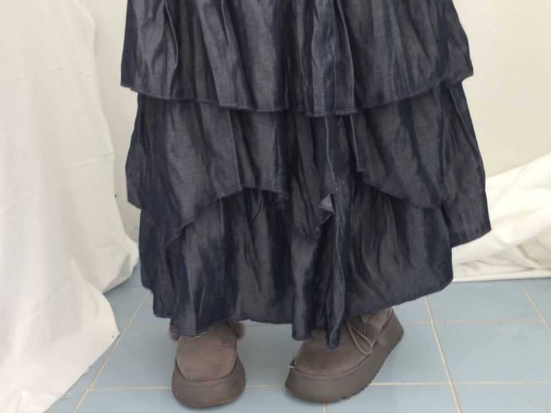 Diagonal Layer Shirring Long Skirt