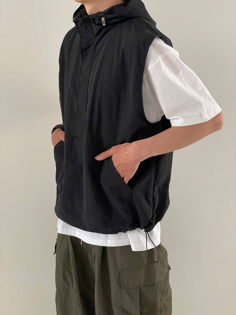 Track anorak vest