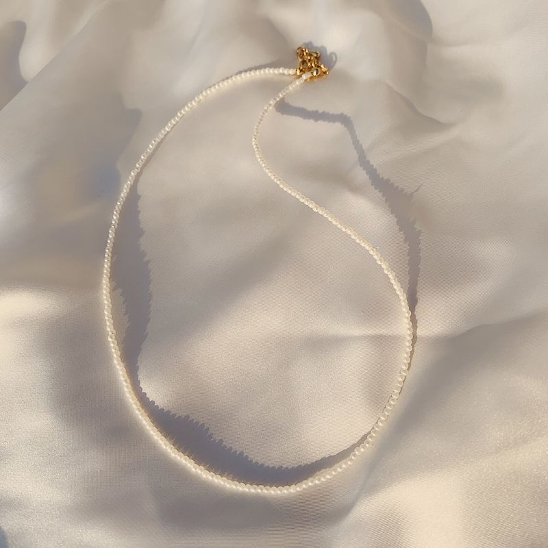 Jeanne Daisy and Pearl Necklace Set