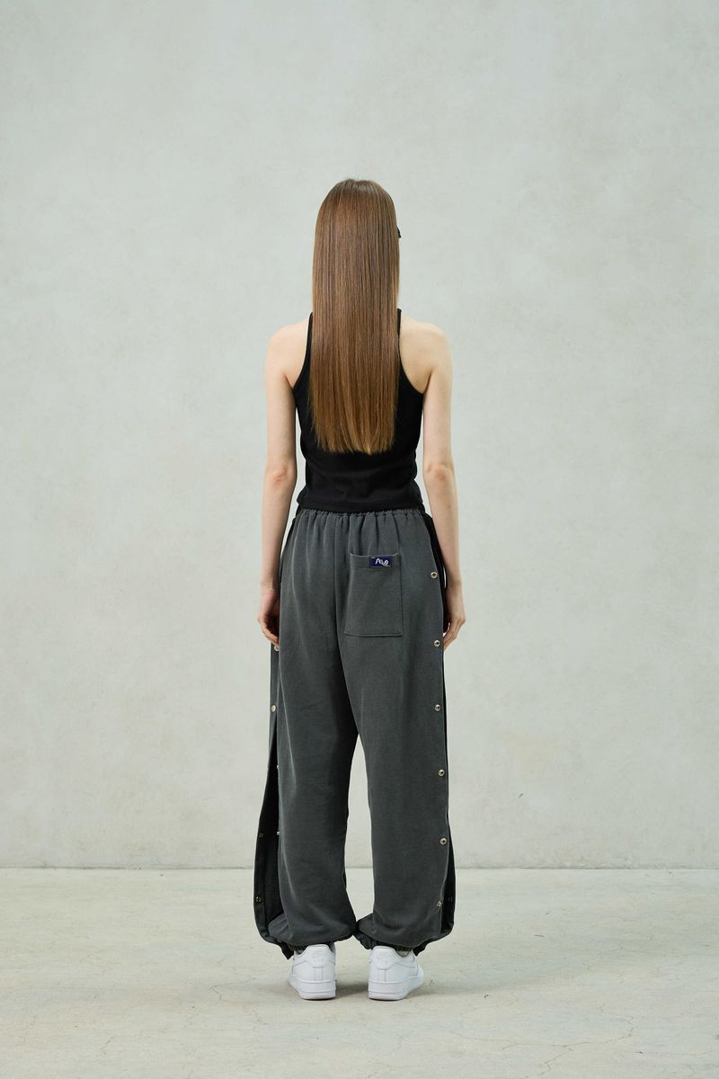 POPPY SLEEVELESS TOP / BLACK