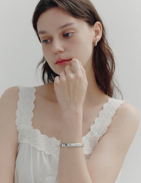 26SS★ Hidden Classic Wide Silver (W) Bangle