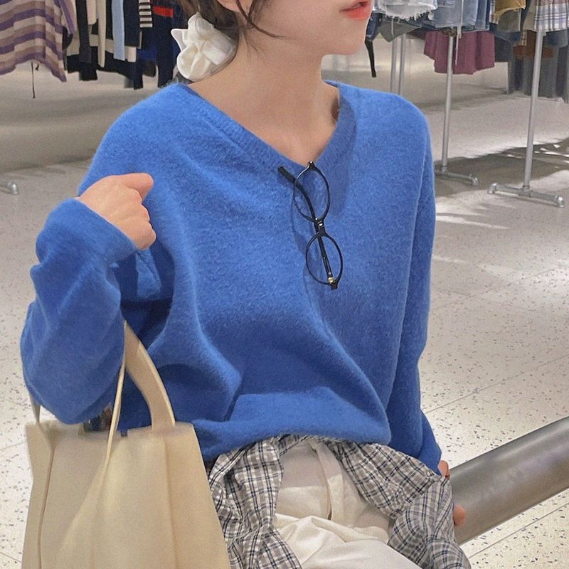 natural mind（ナチュラル マインド）の「Heal V-neck knitwear（Tops）」