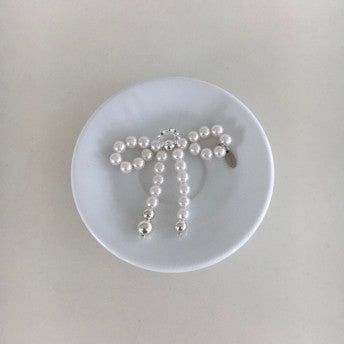 Orb（オーアルビー）の「【MADE】 Ribbon keyring _ pearl（Toys/Key Holders）」