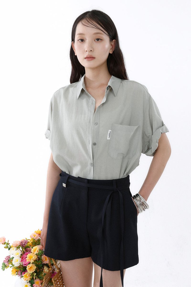 Loventina（ラヴェンティナ）の「SUMMER ROLL-UP SHIRT_LIGHT KHAKI（Tops）」