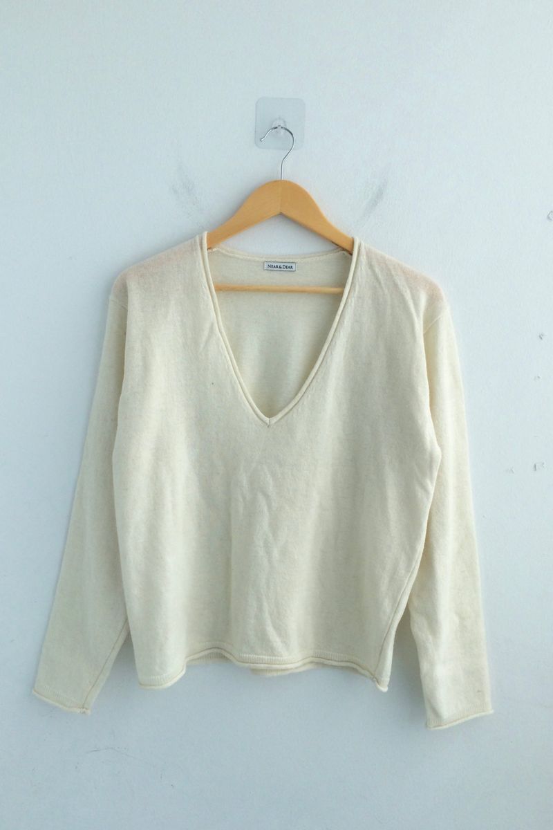 Soft V-neck Layered Knitwear