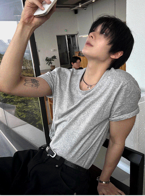 クロップマッスルフィットTシャツ