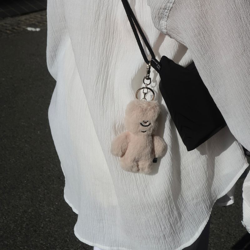 tuteogi hug doll keyring