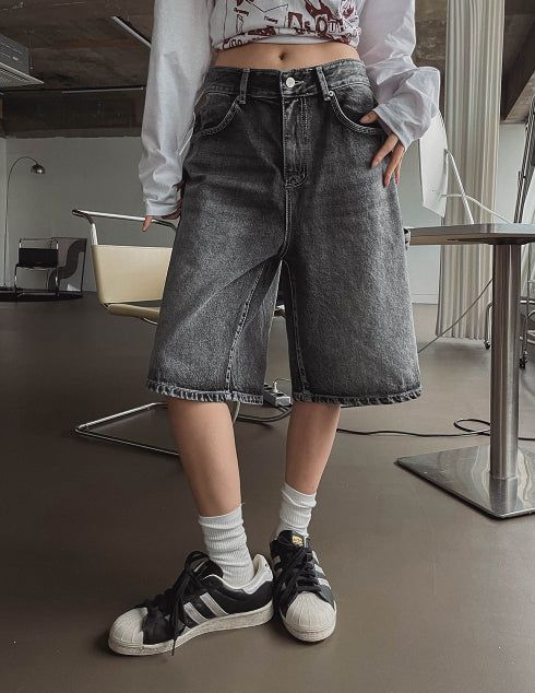 Tide Washing Carpenters Bermuda Pants