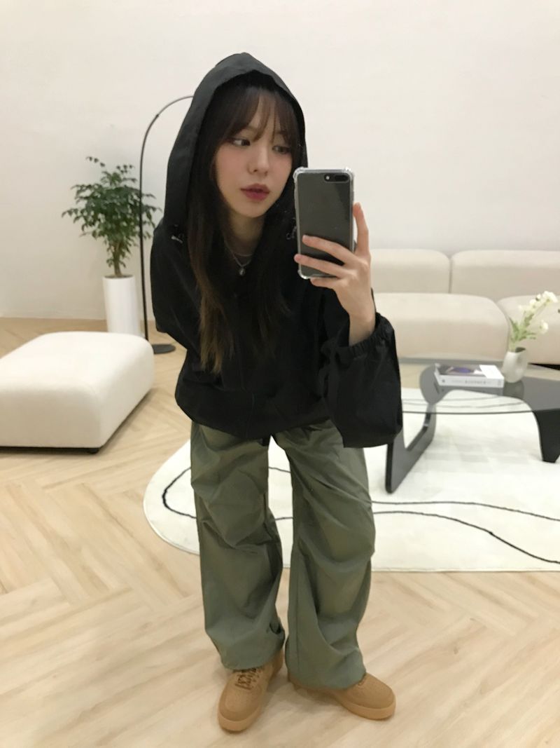 Dixie set up windbreaker