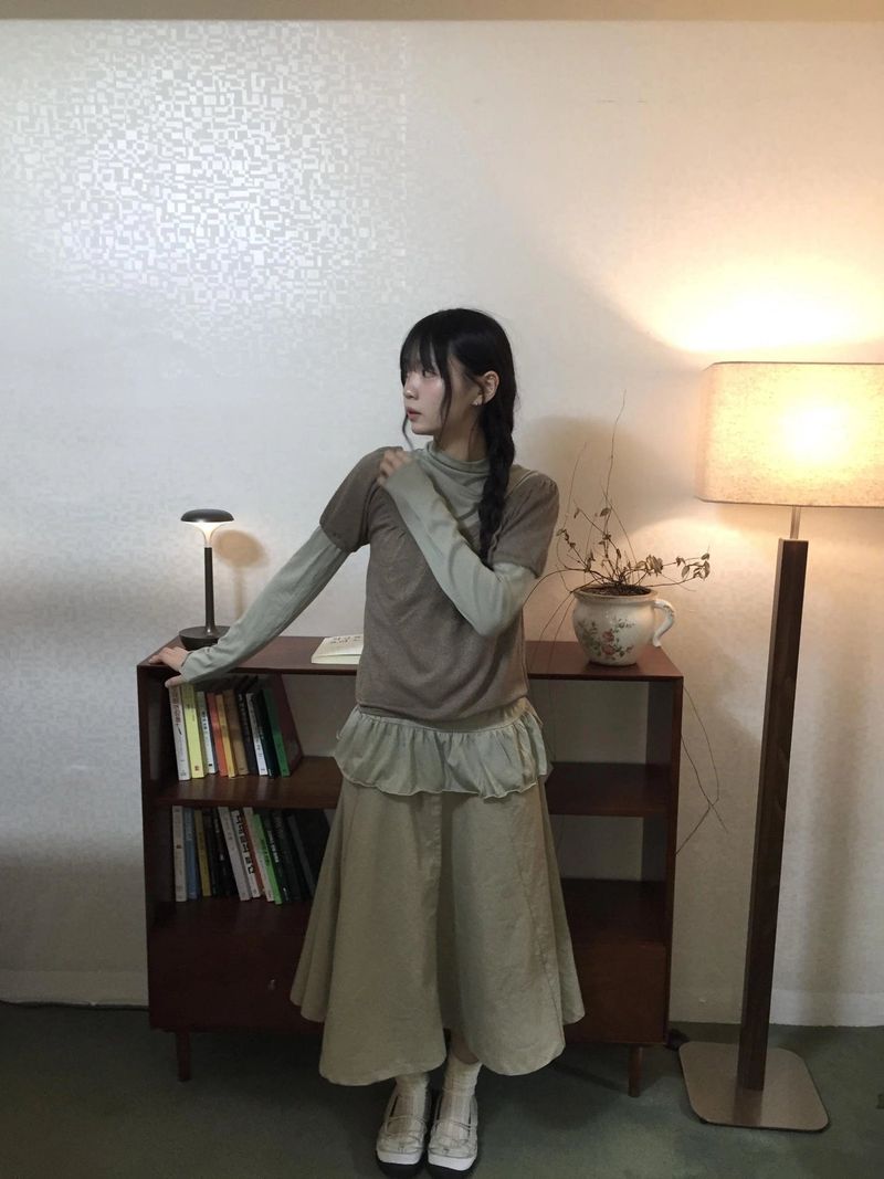 muf frill t-shirts