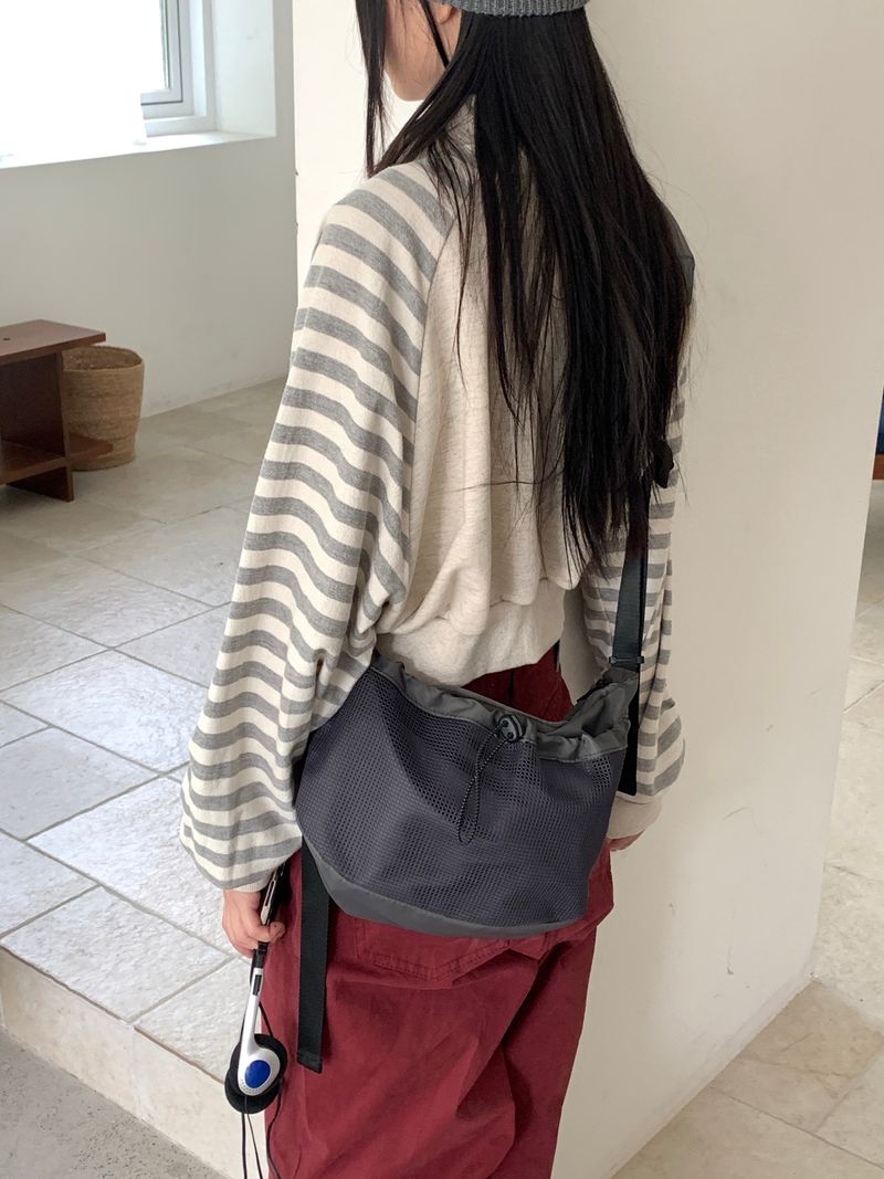 Kintz mesh color combination nylon messenger cross bag
