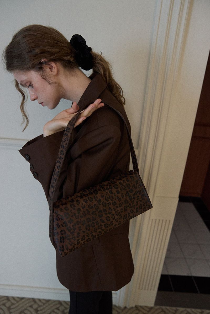 MADE_Linea Baguette Bag/ LEOPARD