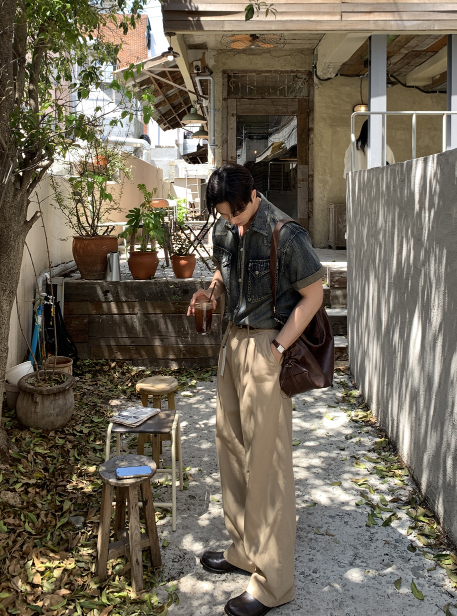 Look Mallet Classic Two-Tuck Cotton Wide Pants