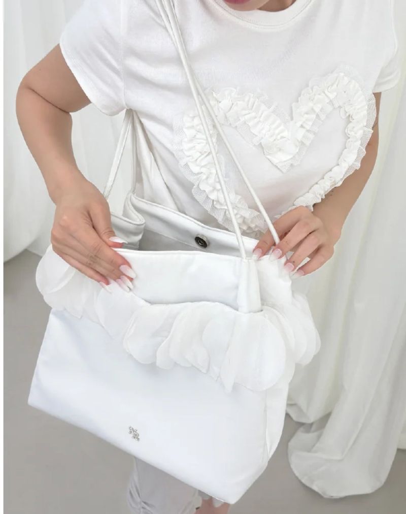 Frillish shoulder bag (white)