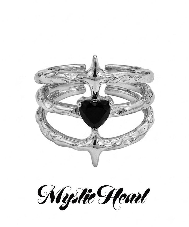 Adamdree（アダムドリー）の「Mystic Black heart Gothic Ring（Accessories）」