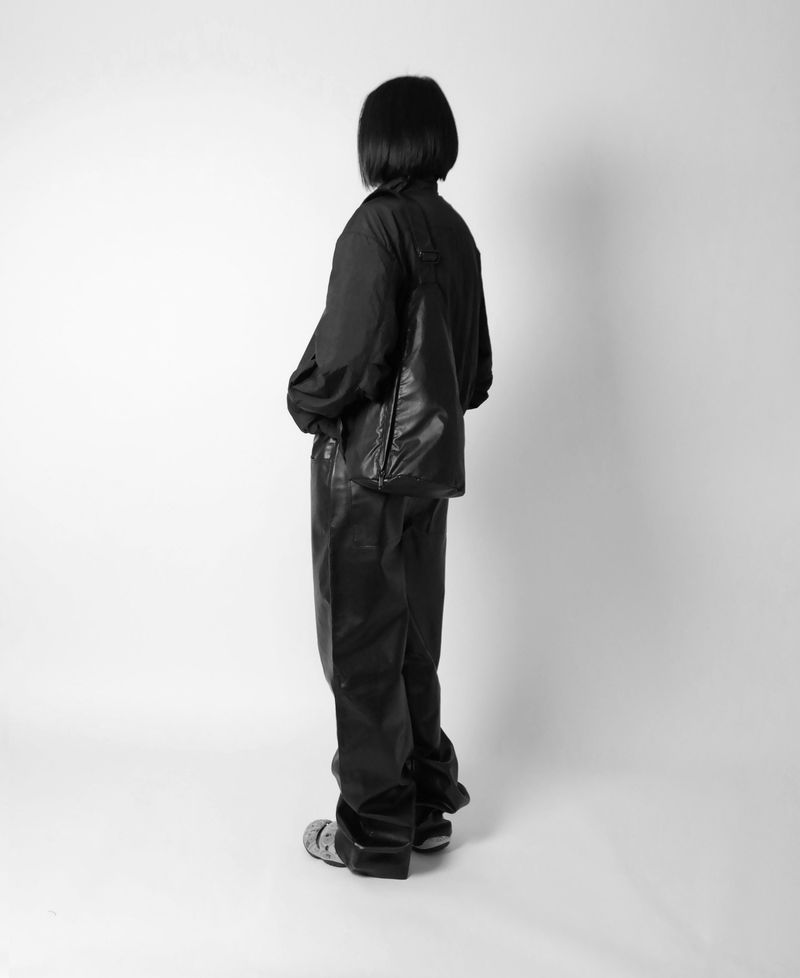 spacecraft black