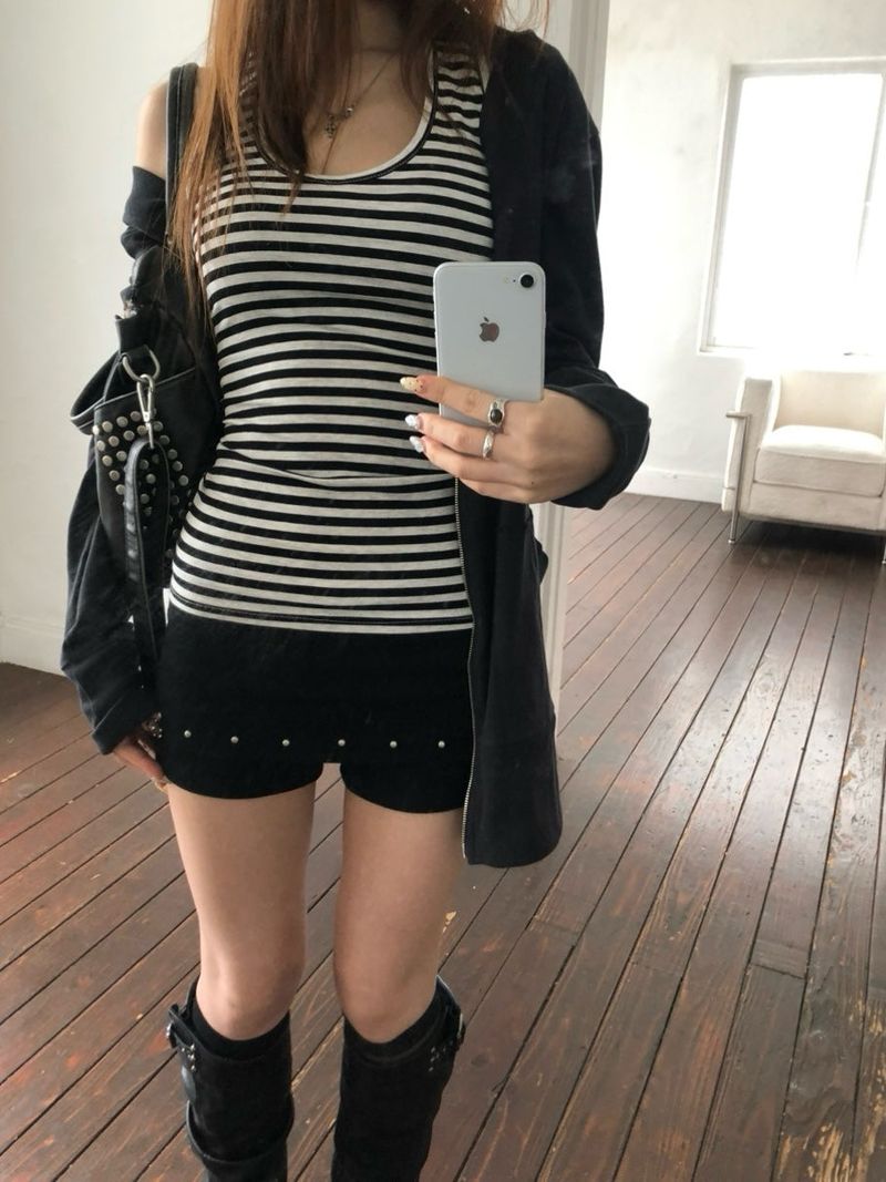Stud folding shorts