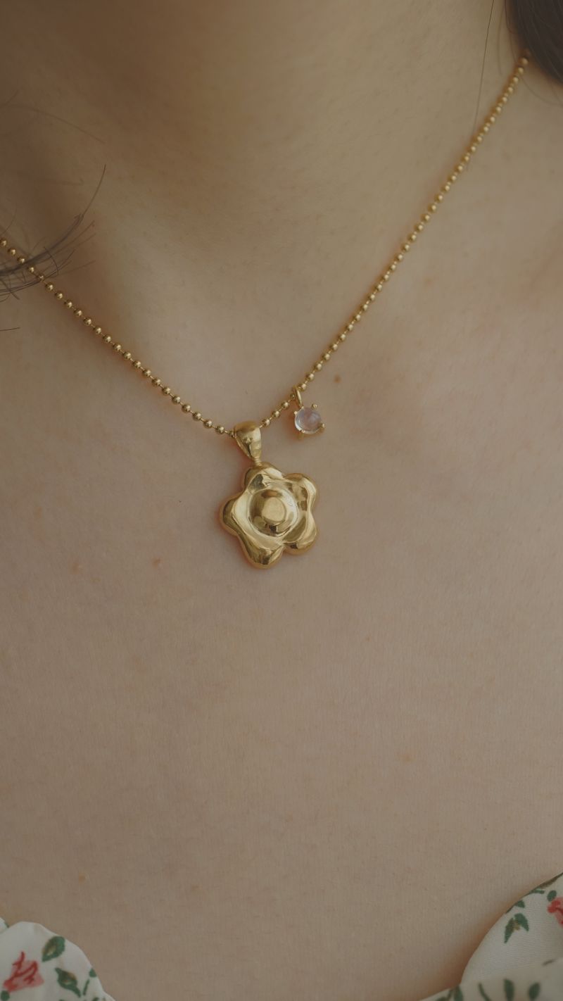 【MADE】 Bubble daisy necklace