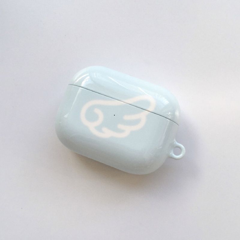 WHATIWON（ワットアイウォン）の「エンジェルウィングスエアポッズケース（スマホグッズ/小物）」