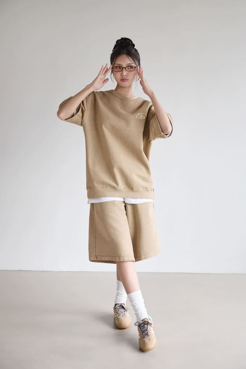 Pigment washed short-sleeved sweatshirt