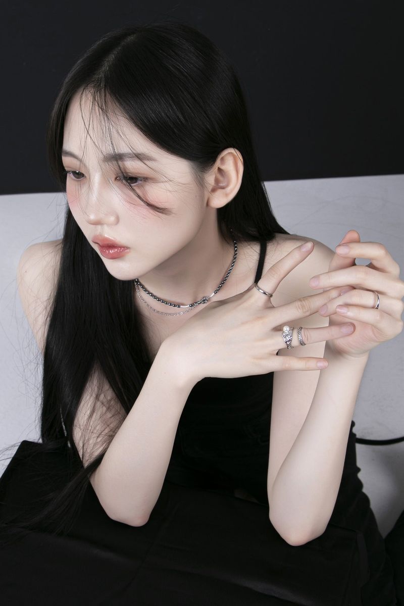 Digital flower necklace