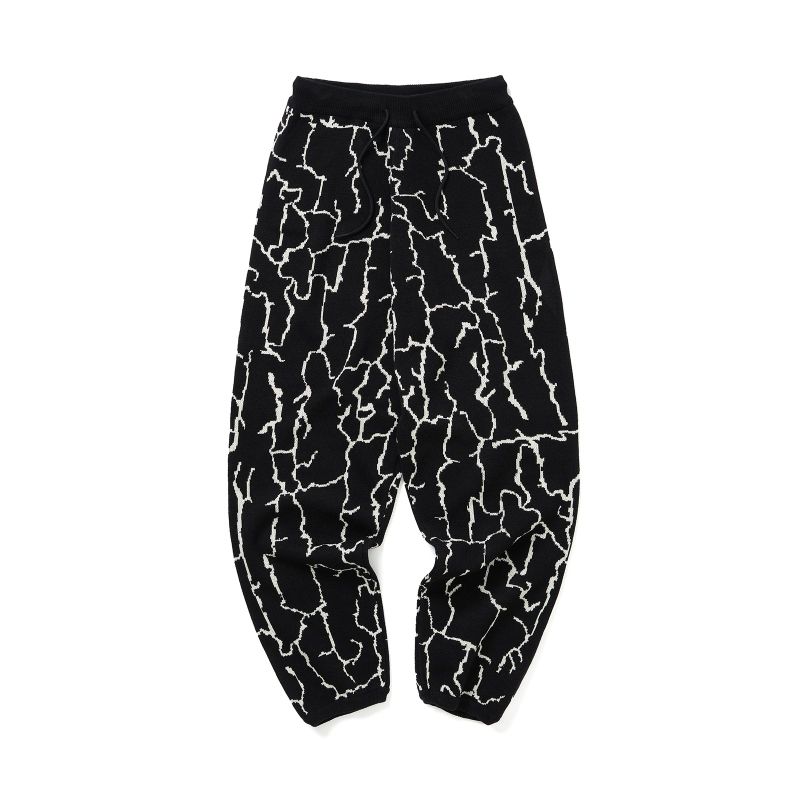 WKNDRS（ウィークエンダーズ）の「CRACK KNITTED PANTS (BLACK)（Pants）」
