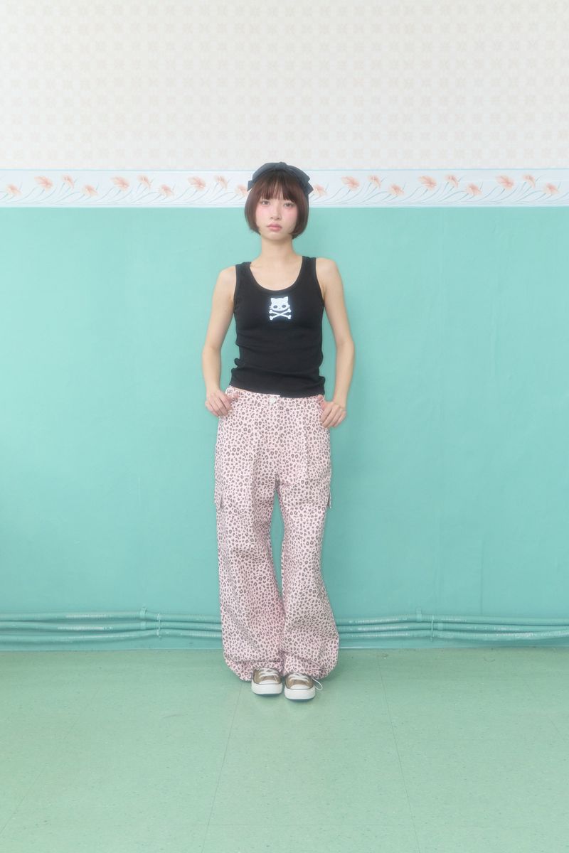 KIRI SKULL SLEEVELESS TOP (BLACK)