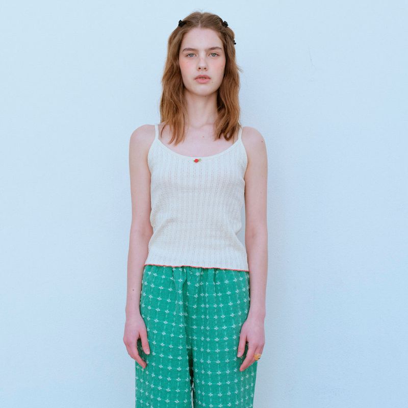 FUN FROM FUN(ファンフロムファン)の「 ROSE SLEEVELESS TEE, CREAM(Tops)」
