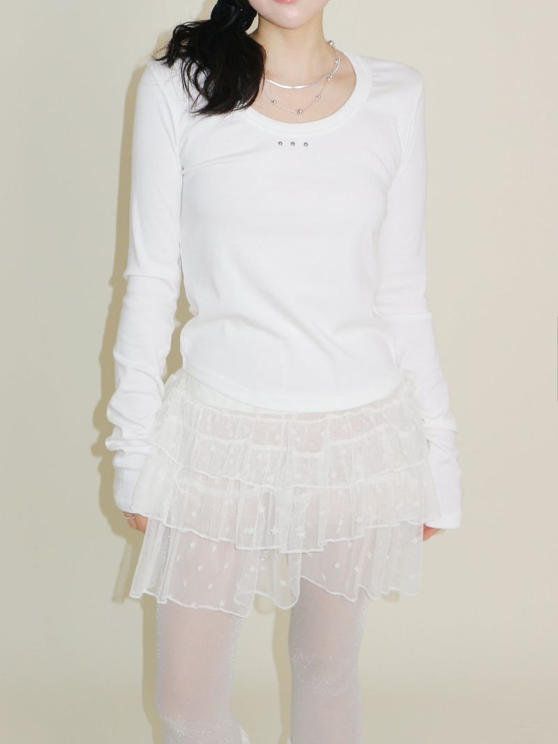 open stud U-neck round long-sleeved T-shirt