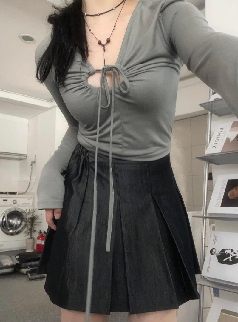 heenytsuki（ヒニツキ）の「Shirring Circle Slim long sleeves（Tops）」