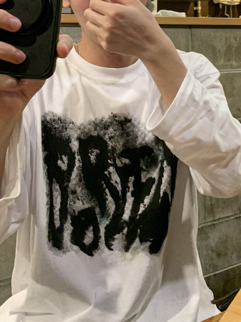 Brick printed long sleeve