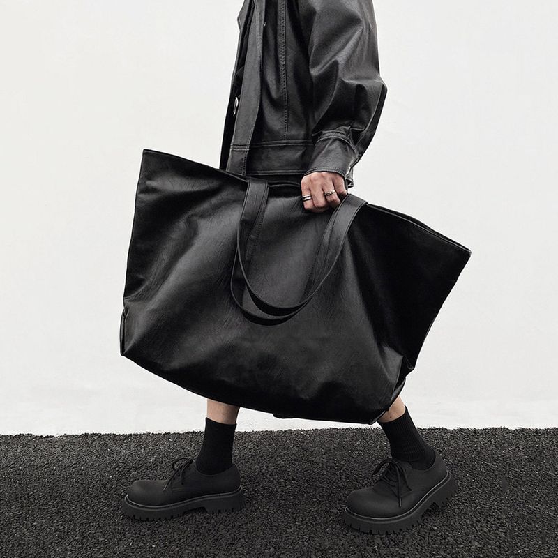 COZINESS（コジネス）の「Travel Leather Line Big Shoulder Bag（Bags）」
